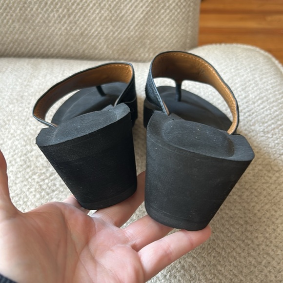 ▪️Coach Monogram Wedge Sandals - Picture 6 of 9